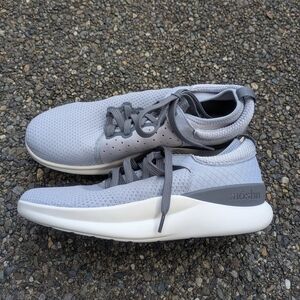 Moshn Rhythm Gray Dawn Sneakers. 8.5